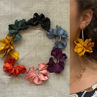 Boucles d’oreilles pétales de fleurs sur créoles personnalisable Made in France