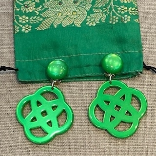 7DFC7E1A-101C-4554-8892-B1E9769BA629