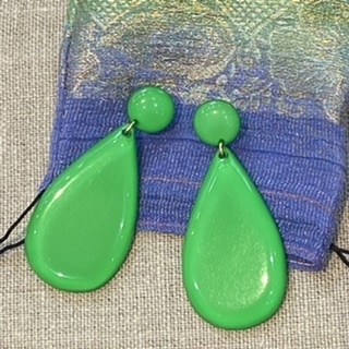 grandegouttecouleurvertvif.lescolliersdamelie