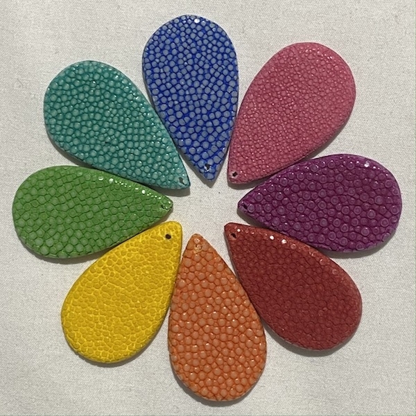 Boucles d’oreilles clips percées couleur cuir Made in France