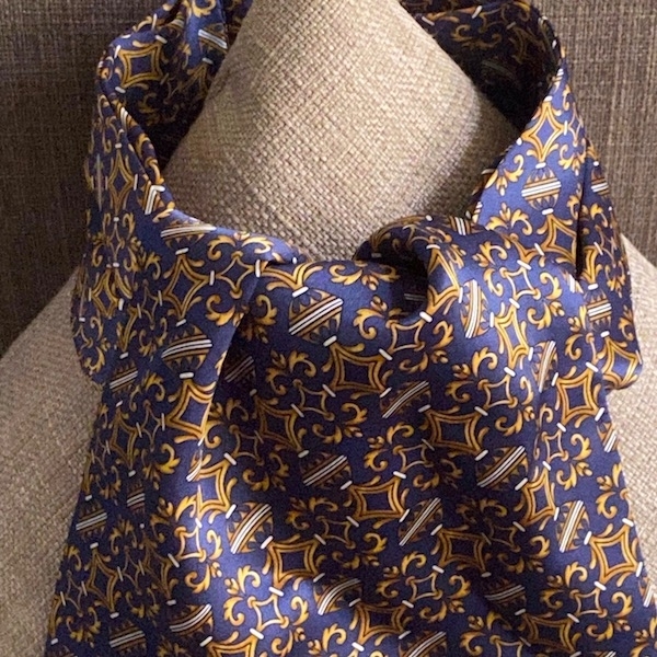 foulardhommebleuor.lescolliersdamelie.paris