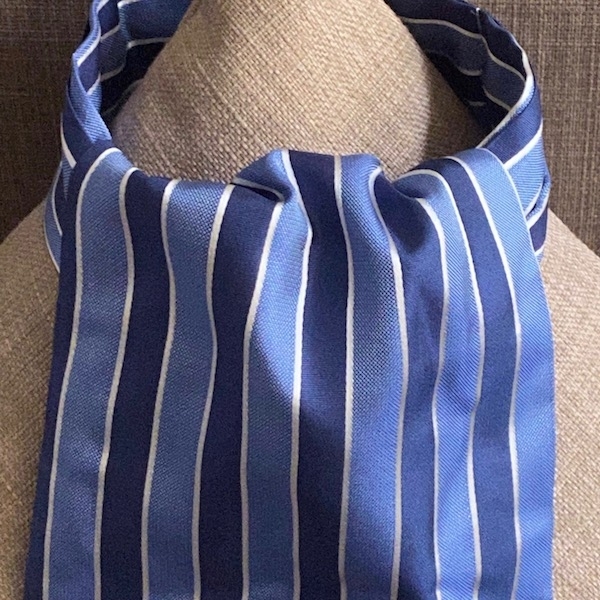 foulardhommerayurebleue.lescolliersdamelie.pa