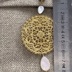 Boucles d’oreilles nacre dorée clip Made in France rosace