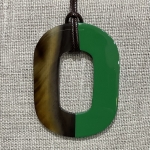 Colliers de corne de buffle naturelle couleur laquée