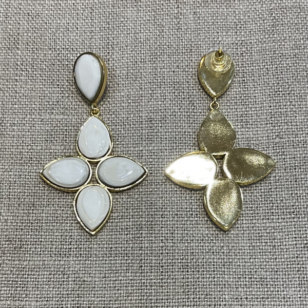 boucles d'oreilles clips corne de buffle blanc