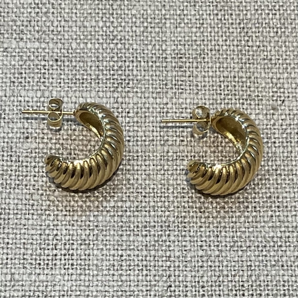 Boucles d'oreilles percé acier inoxydable doré