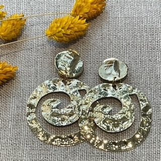 Boucles d’oreilles clip made in France doré martelé