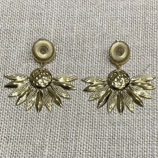 Boucles d'oreilles percé acier inoxydable fleurs doré
