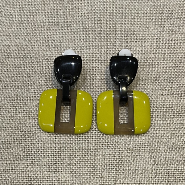 Boucles d’oreilles clips corne laquée