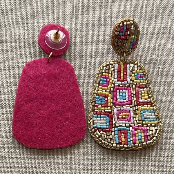 Boucles d’oreilles percées perles de rocailles Rose