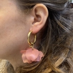 Boucles d’oreilles fleur pétales rose pâle made in France