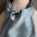 foulardhommevertdeau.lescolliersdamelie.paris