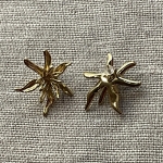 Boucles d’oreilles fleurs percées dorées acier inoxydable