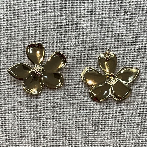 Boucles d’oreilles fleurs percées dorées acier inoxydable