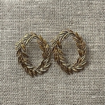 Boucles d’oreilles fleurs percées dorées acier inoxydable Feuilles